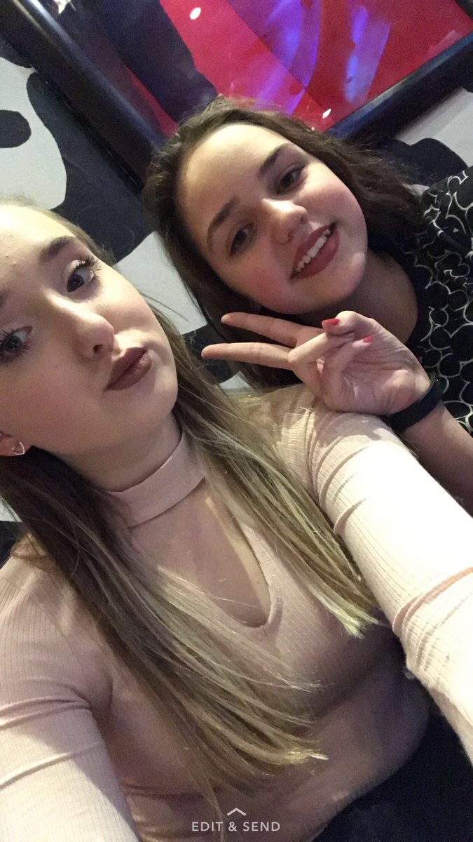 Louise Smith (@louisesmithh1) on Twitter photo 