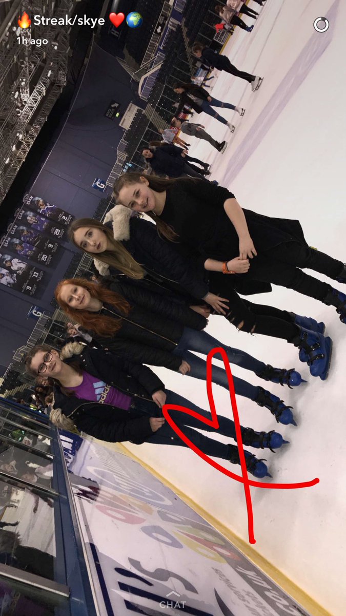 Louise Smith (@louisesmithh1) on Twitter photo 