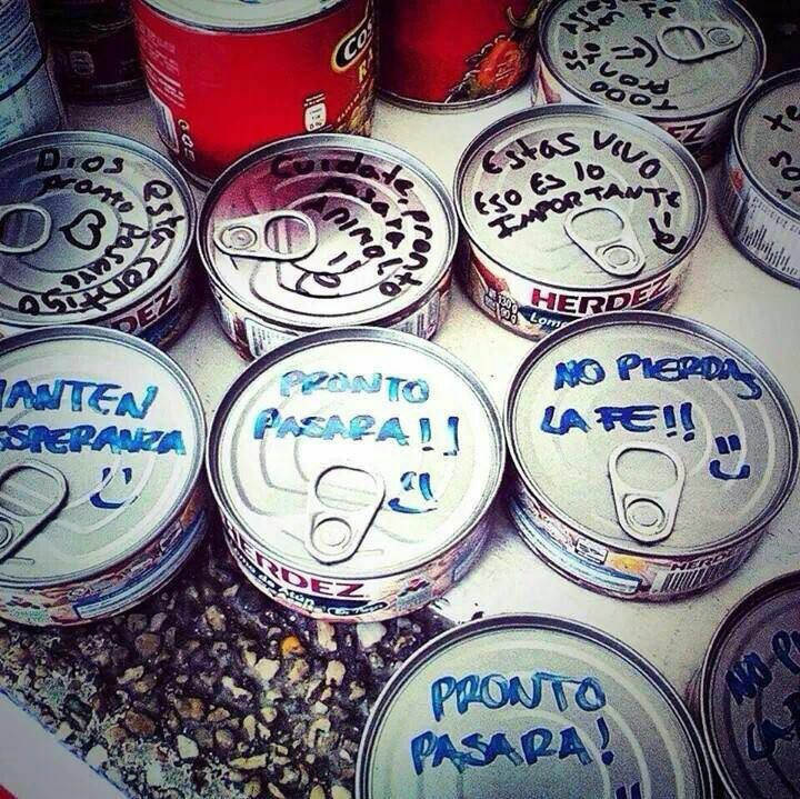 RadioCorazonPe's tweet photo. #PerúDaLaMano: Peruanos dejan mensajes de aliento en ayuda a los damnificados https://t.co/crKuRAz9gV https://t.co/nfSppTpqgN