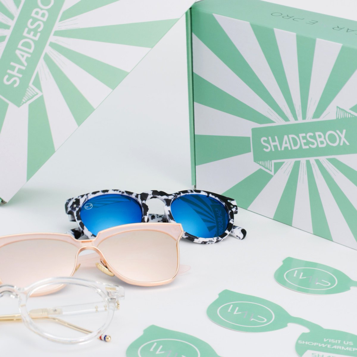 wearme_pro's tweet photo. Constantly losing your shades? A seasonal #SHADESBOX is the perfect addition to your #spring wardrobe: https://t.co/3lz07MG9y1 https://t.co/zXKhRO2gnZ
