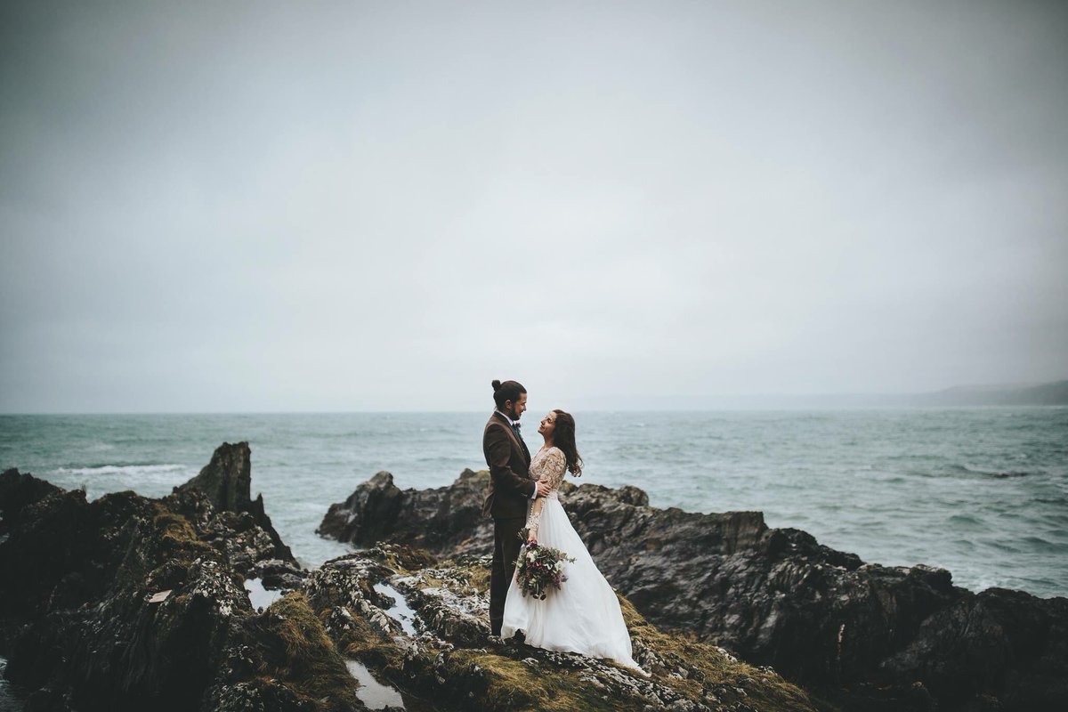 Two Be Wed tweet media