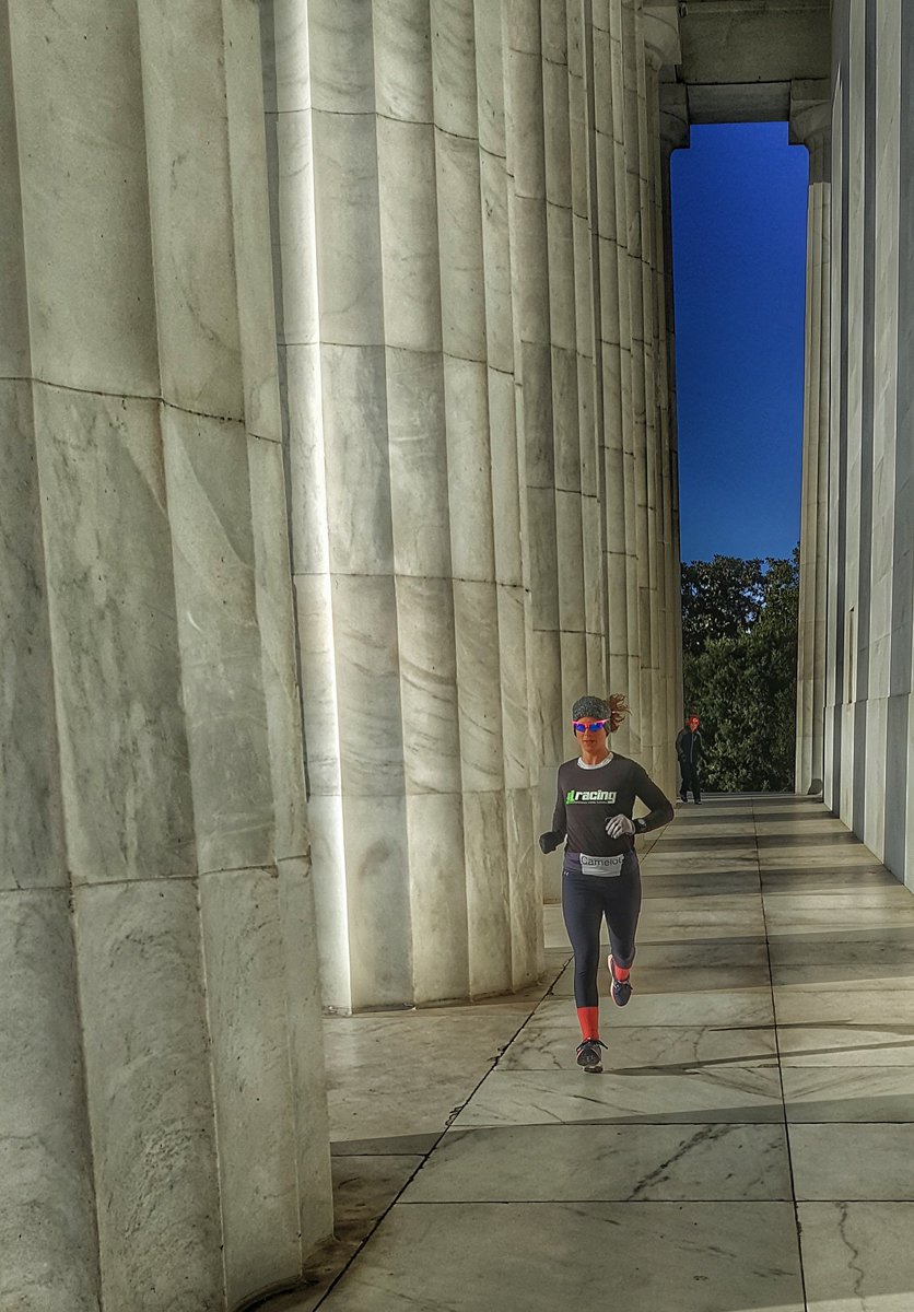 emily_schmieg's tweet photo. Taking my @JLRowing kit on the road for a lovely #dc monuments run #teamjlracing #rowing #running https://t.co/uFPPYrumqJ