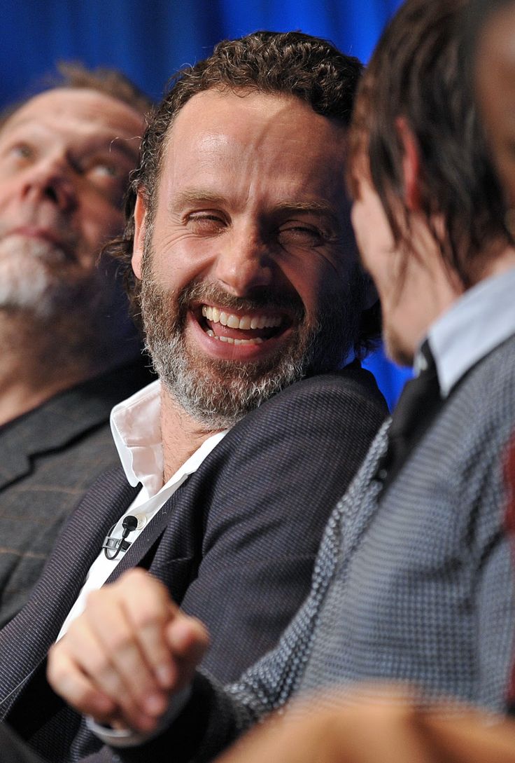 alegrotix's tweet photo. Norman: Andrew, de la que te has librado, cabrón
Andrew: Vi algún programa de ese sitio en Internet cuando nos invitaron
#WalkingDeadEH https://t.co/OAbCTxBBIt