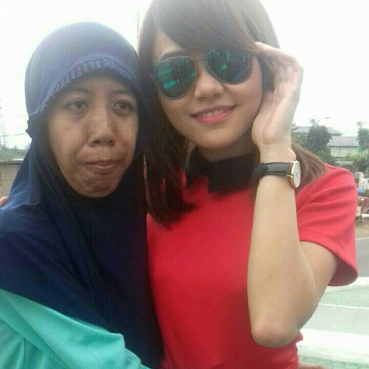 Fifi_92_'s tweet image. sarapan yuk ... #taplike #spamgift  #liveme 💜FiFI💜:
ln.is/www.liveme.com…