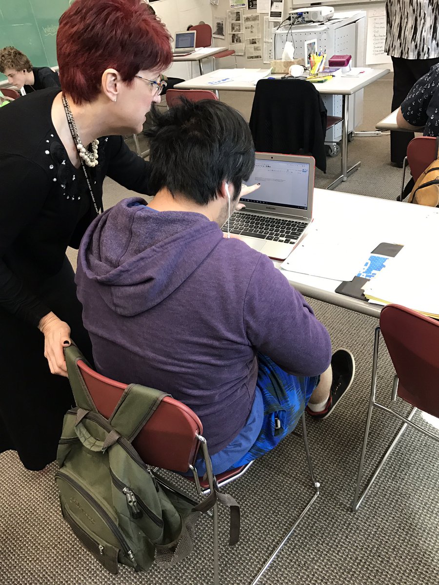 WausauTechDept's tweet photo. #WausauSchools SSTeP program learners use @texthelp #read&write #AT tools for their "all about me" interview preparation. #WSDStartToday https://t.co/UcwIzMHCEl