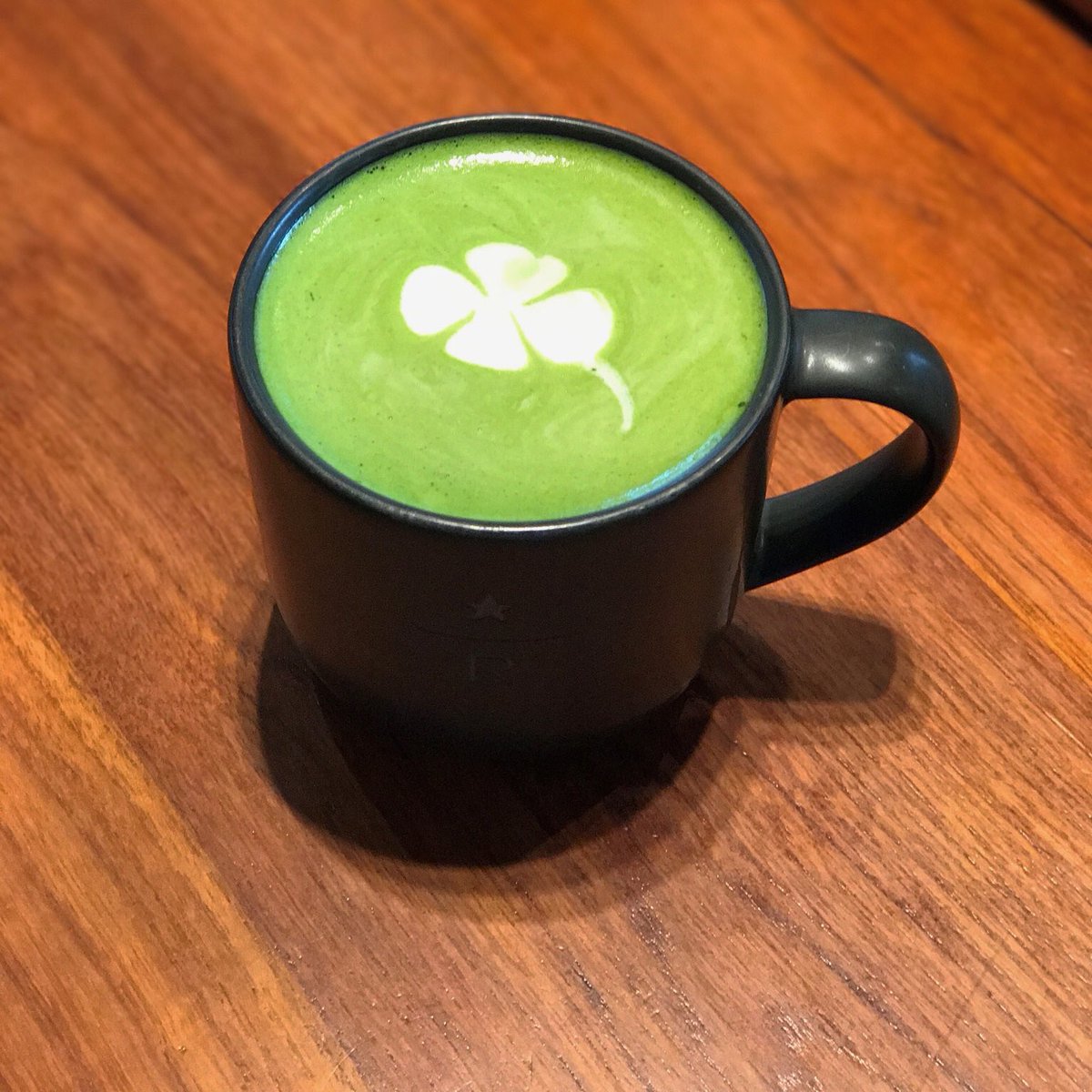 tearoast's tweet photo. 🍀+🍵=💚 #HappyStPatricksDay #Matcha #4leafclover #greentea https://t.co/Y16MPORAQc