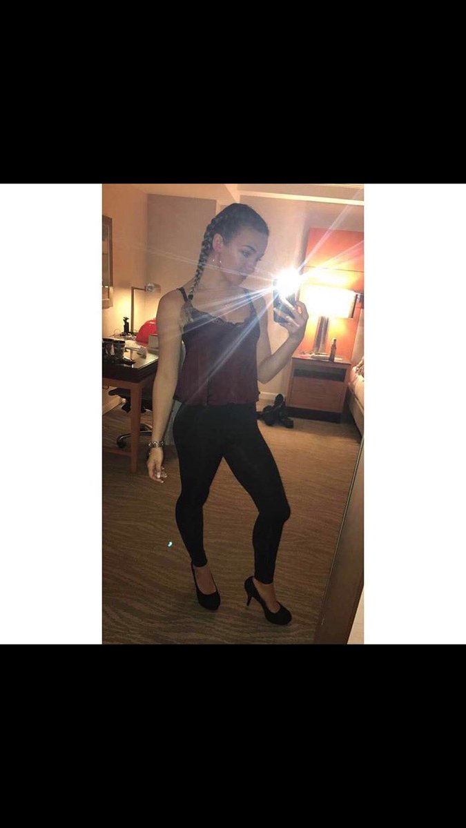 BootyxBoobs's tweet image. @its_a_l_e_x_i_a whatvababe RT😘