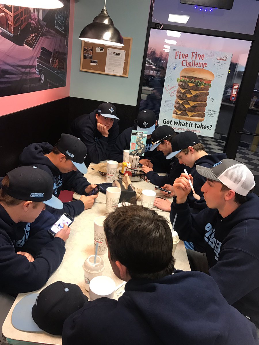 W_Baseball_'s tweet photo. Hwy55 treating the team right after the 6-0 win! @FreedomHigh #Wataugabaseball https://t.co/o1LMVCsfOF