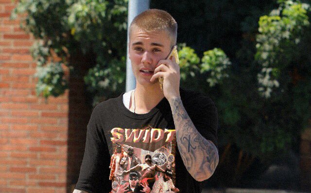 swidtmusic's tweet photo. Shout out to @justinbieber. Welcome to 🇳🇿 my g https://t.co/WqdhGp6jH8