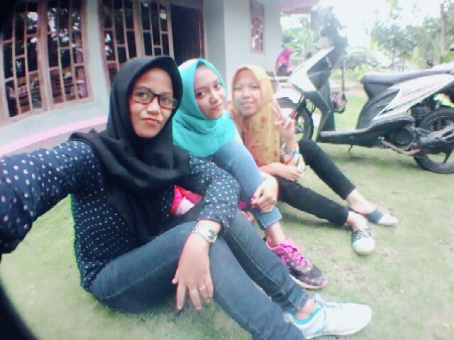 mba_nis's tweet photo. persahabatan bukanlah suatu kesempatan tetapi merupakan tanggung jawab yang manis 😊😊😊
#nisriina
#arra
#incess https://t.co/At3Yzw87ZQ