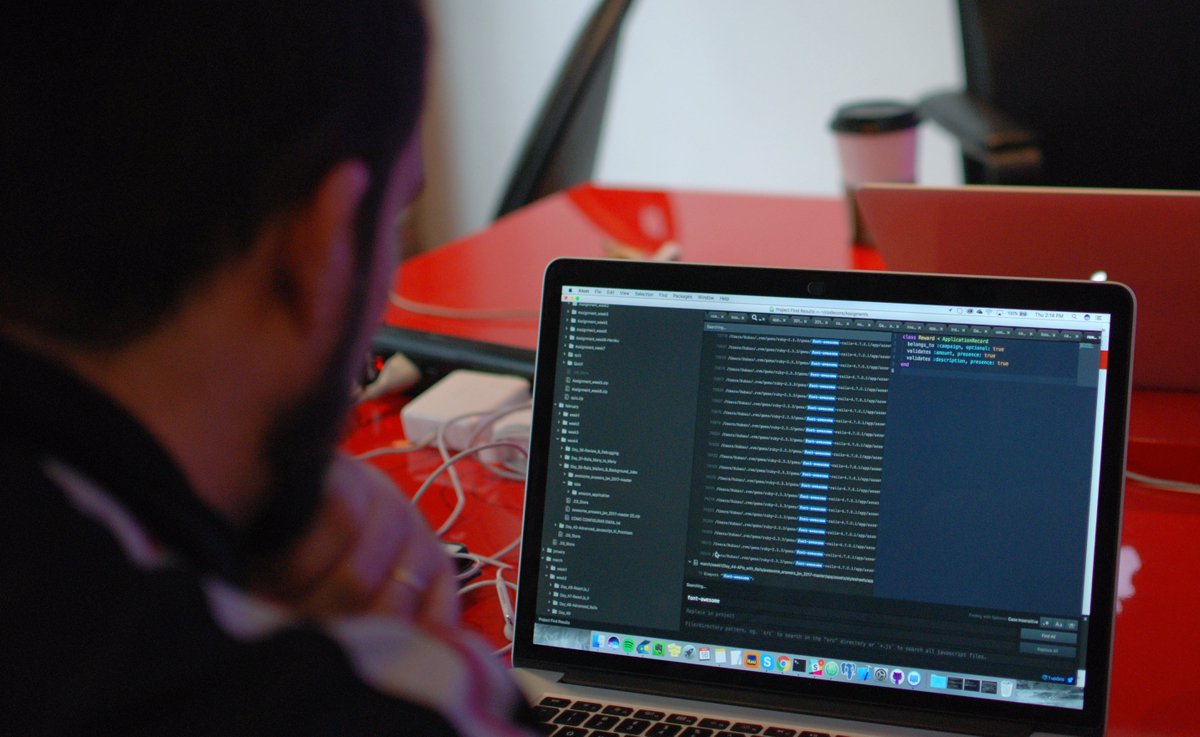 CodeCoreCollege's tweet image. Dream Hard. 
Work HARDER. 

#CodeCoreLife #KeepOnCoding