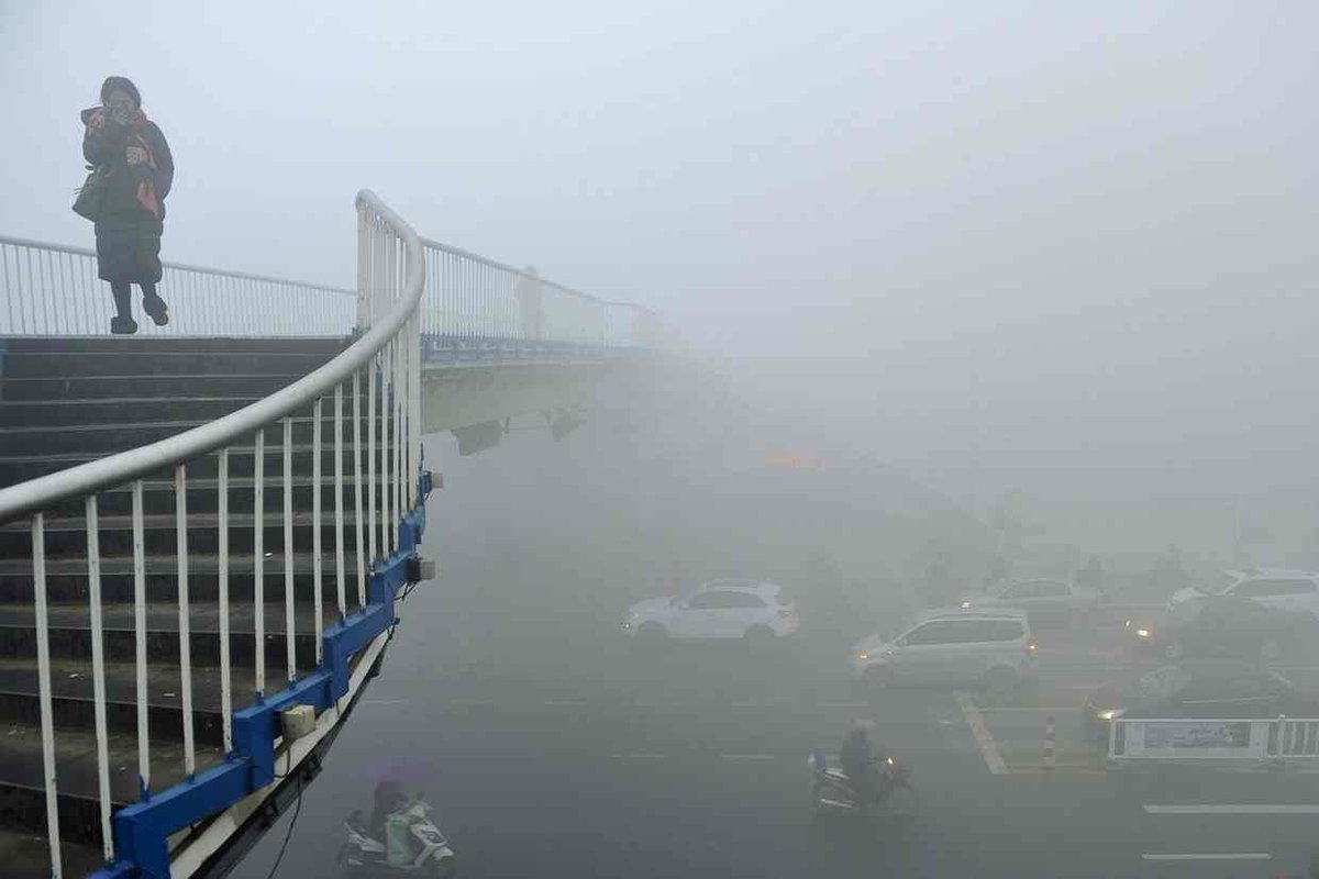 climatehawk1's tweet photo. ‘Airpocalypse’ smog events in China linked to melting Arctic ice cap, research reveals | @Guardian https://t.co/Pn1fzJcRVN https://t.co/legEuUym3v