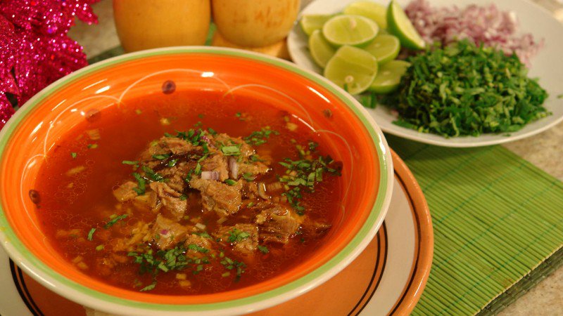 Te compartimos esta deliciosa receta de la birria al estilo Jalisco #Birria #Receta #Guadalajara #SaboresMexico goo.gl/fPcZBo