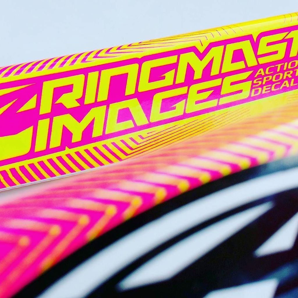ringmastermotox's tweet photo. #fluorescent #answerdagger #bmx forks 👌
#bmxforks #bmxracing #answerscythe #daggercarbon https://t.co/DiWCvdkT1g https://t.co/qhhmBVTzto