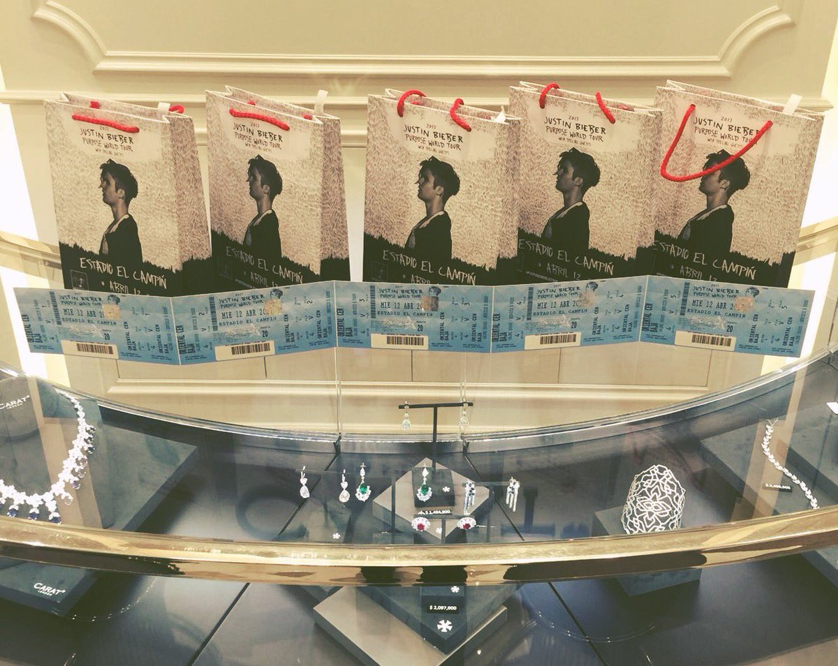 ¿Quien ganará? ¿ cuál será el grupo más creativo y con mayor votación en la gran foto grupal ? 🤗😊 info en instagram @carat_london_colombia