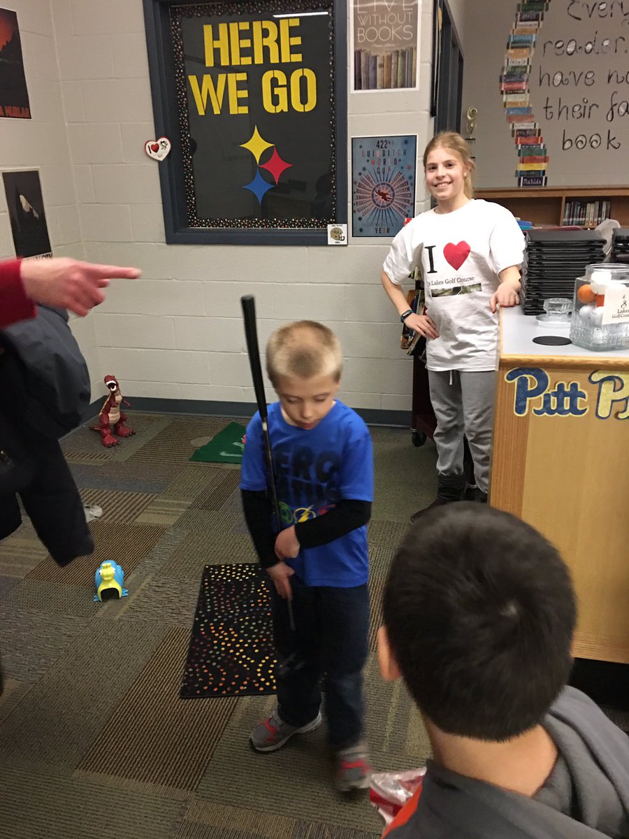 3LakesGolf's tweet photo. Fun STEM night at Pivik Elementary #StatisticsAreFun #awesomeLibrarian https://t.co/qbWUtCaeMU