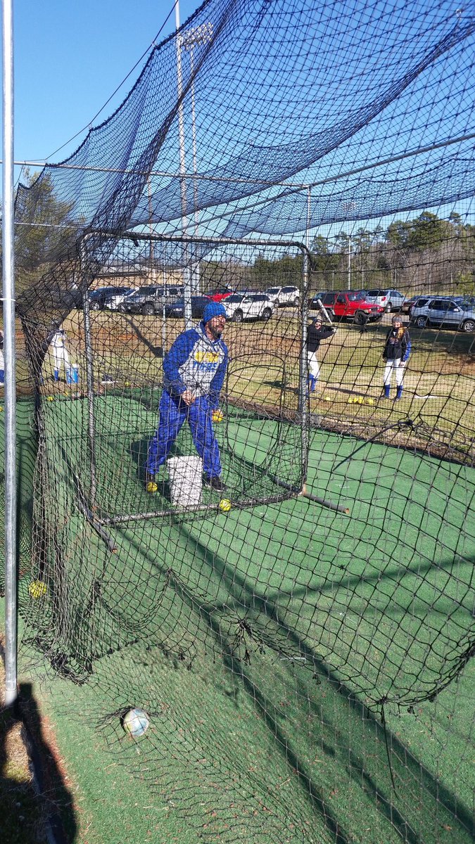 Special Guests today: Coach VanHorne and Coach Sullivan💙💛<a href="/MPTigerPride/">Mount Pleasant Athletics</a>