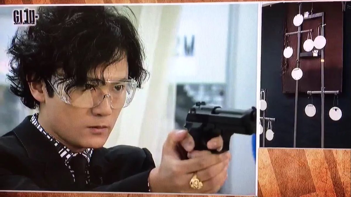 loveGdolce's tweet photo. 「GIゴロー」懐かしいー!この秋葉原ツアー最高だった!!(≧∀≦)
ガンダムやモデルガンに夢中な吾郎はめちゃめちゃ可愛いし、試し撃ちの吾郎はめちゃめちゃかっこいい!!的も外さないし! >RT #GIGoro #稲垣吾郎
タグつけて再ツイートw https://t.co/3d0k0yH1XM