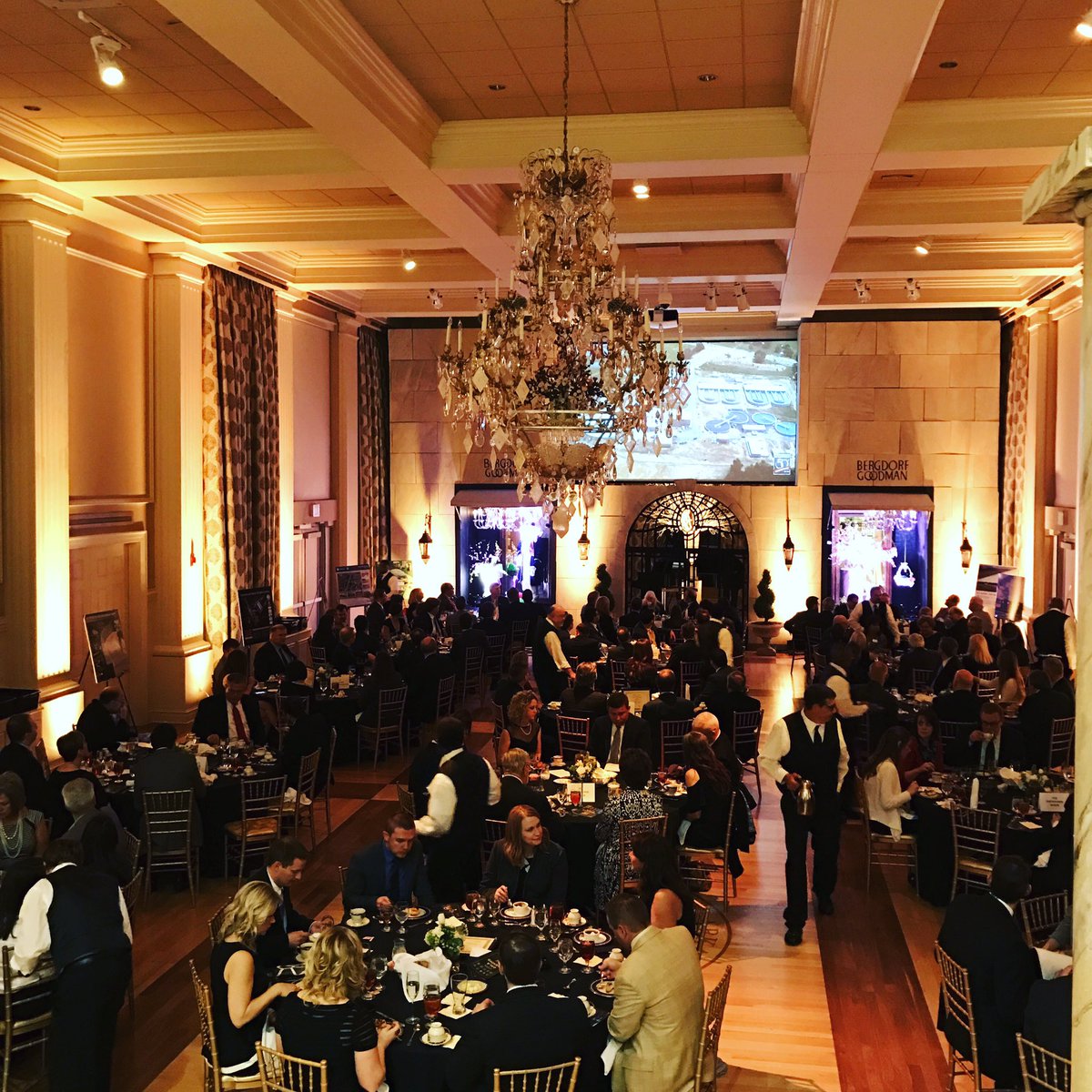 angiewcooper's tweet photo. ACECA's Engineering Excellence Awards Galas 50th anniversary celebration. Engineers rock! https://t.co/HljmA2e9jI