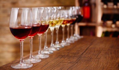 aitkenlin27's tweet photo. It's my Friday!!!!! I'll just have 1 glass of each, please :) #winelover #wineoclock #joinme https://t.co/AMkhAJ9mmA
