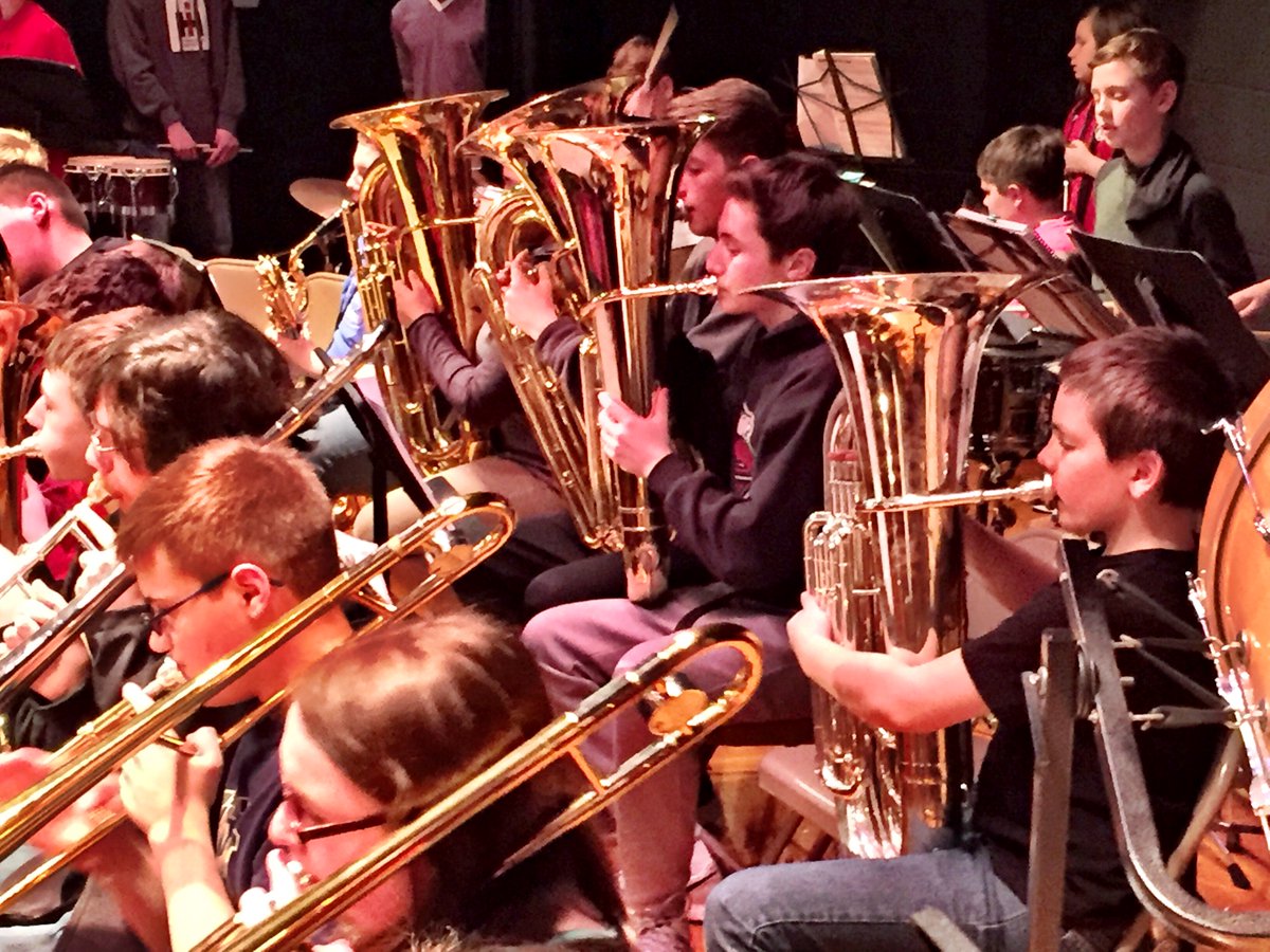 BASDElemBand's tweet photo. 5th &amp; 6th graders got a taste of JH band during Move Up Day at JHE and JHW. There were two 120+ member bands in the BASD tonight! #BASDpride https://t.co/T5YadDyGAx