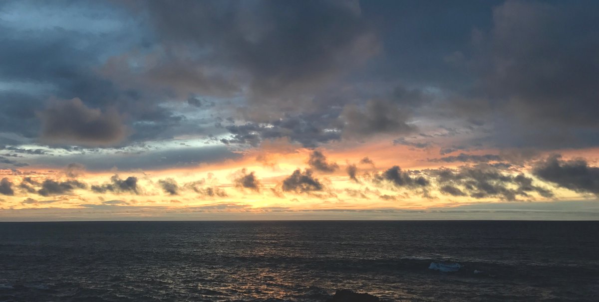 ajustcup's tweet photo. The sunsets in Mendocino have been spectacular lately!
#visitmendocino #mendocinocounty #fortbraggca #toddspoint https://t.co/VGDAjEPWSd