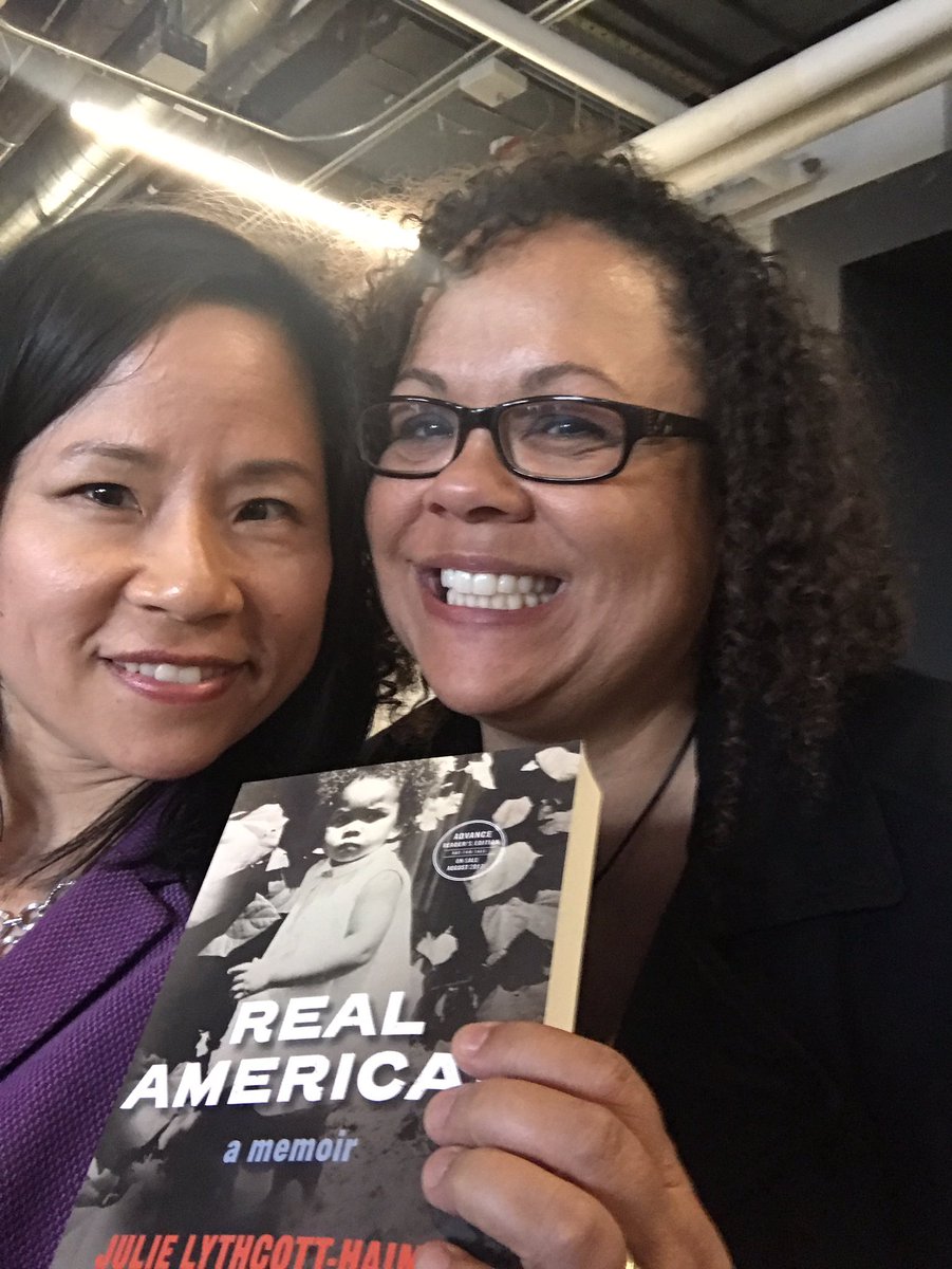 monica_msk's tweet photo. I got to meet Julie Lythcott-Haims of Stanford and peek at her new book! @RaiseAnAdult #BreakingGlassForums https://t.co/8u2gEB0jKu