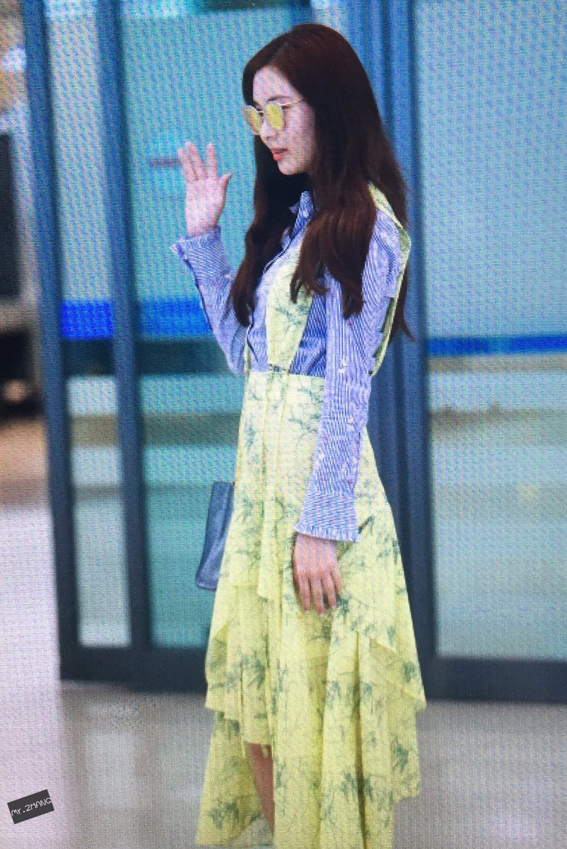 [PIC][17-03-2017]SeoHyun trở về Hàn Quốc vào sáng nay C7FPsmFVwAECopQ