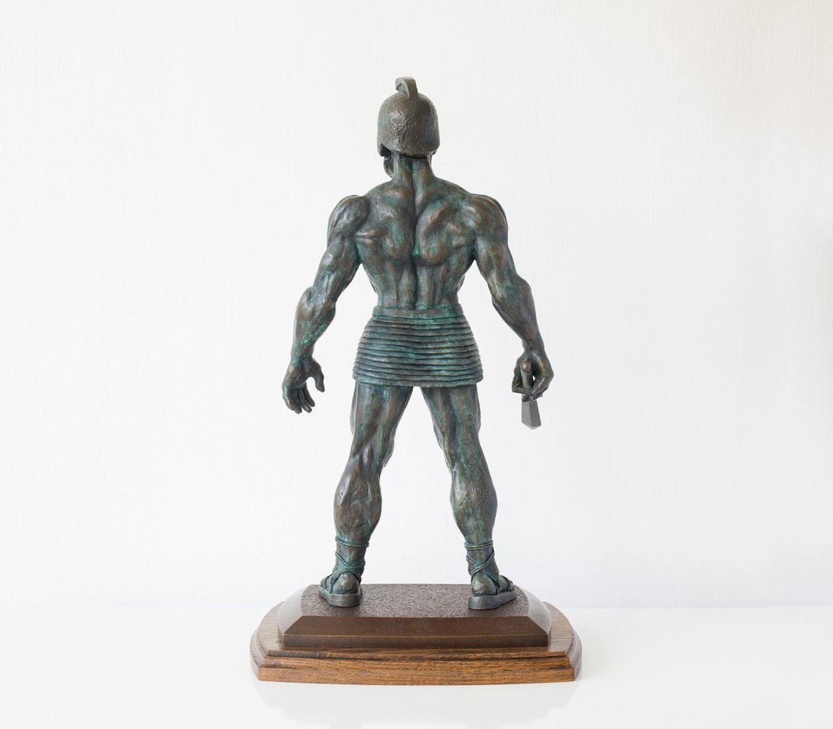 PixelVixenUK's tweet photo. Ray Harryhausen's Talos sculpted in bronze by @ravenarmoury Limited edition available from https://t.co/8z0kb90zQE #JasonandtheArgonauts https://t.co/QpXFFSw0Xw