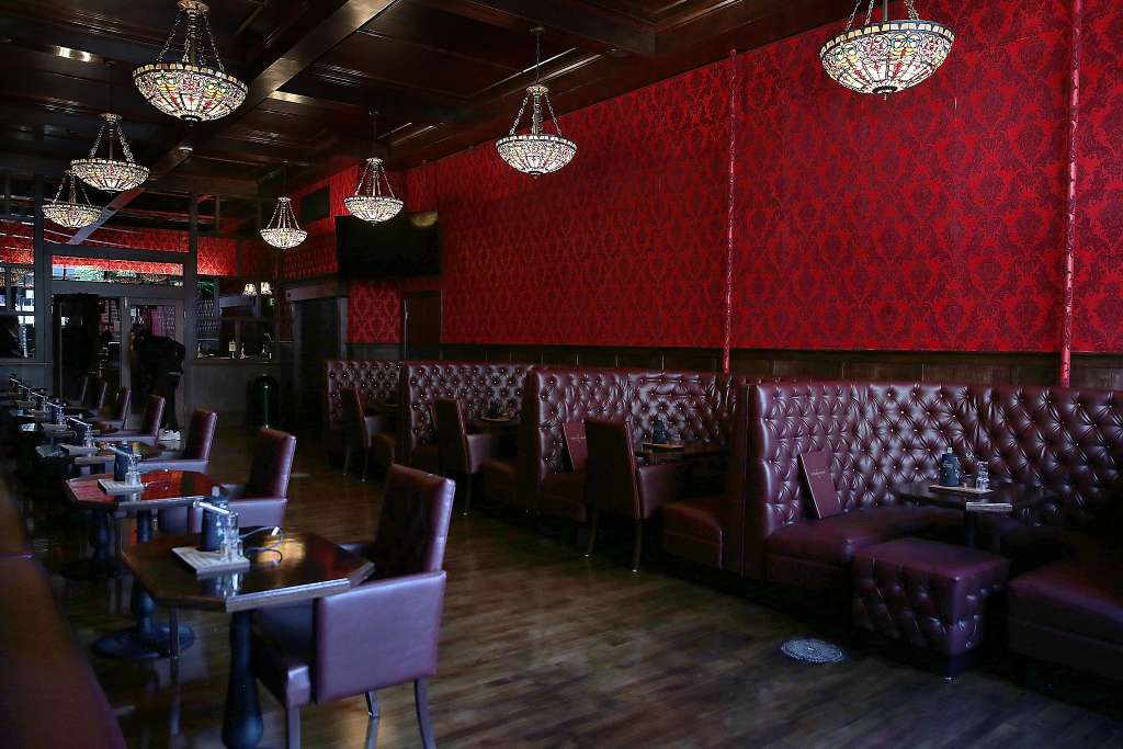 sfchronicle's tweet image. Barbary Coast Dispensary: The most decadent #pot smoking lounge in the West. via @TonyBravoSF
sfchronicle.com/style/article/…