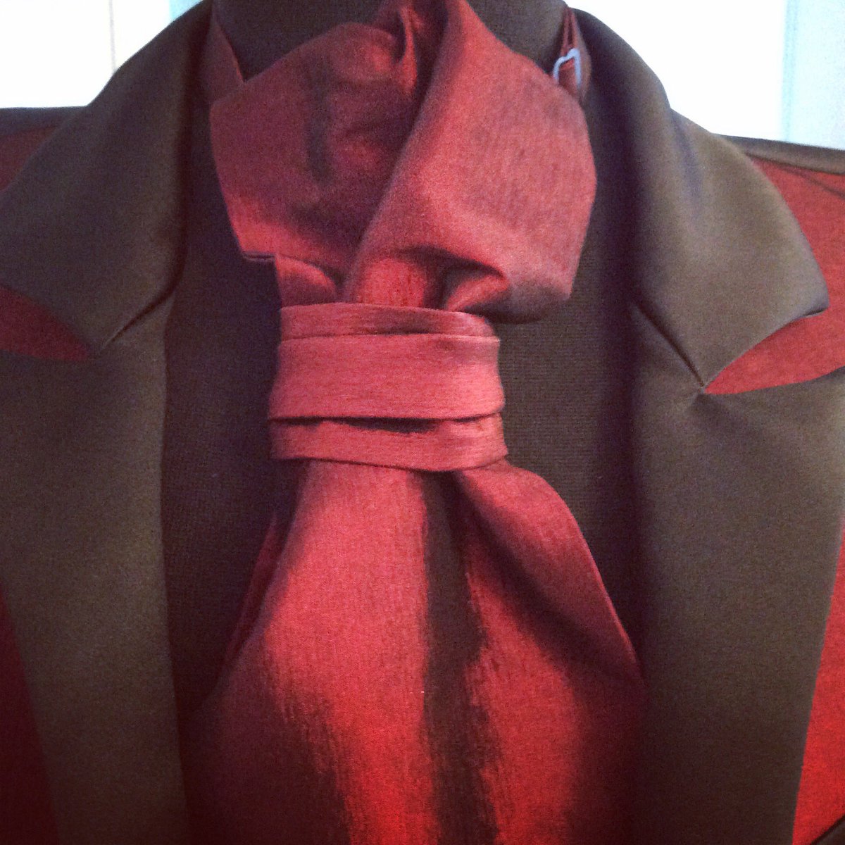RVBridalDesign's tweet photo. Got to love a good cravat. There just so dashing. #cravat #menswear #redandblackwedding #handmade #madeinkelowna #groomswear https://t.co/aKJTB3xk5Y