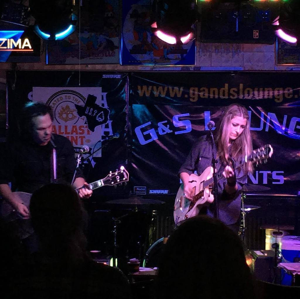 <a href="/noelle_hampton/">Noelle Hampton</a> and @thedoctorofsound killing it at G &amp; S Lounge #notsxsx ift.tt/2ntAA28