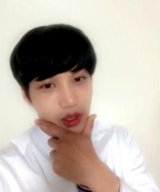 kimjipics's tweet photo. ♡ bby ♡ https://t.co/6Z8nzNV98n