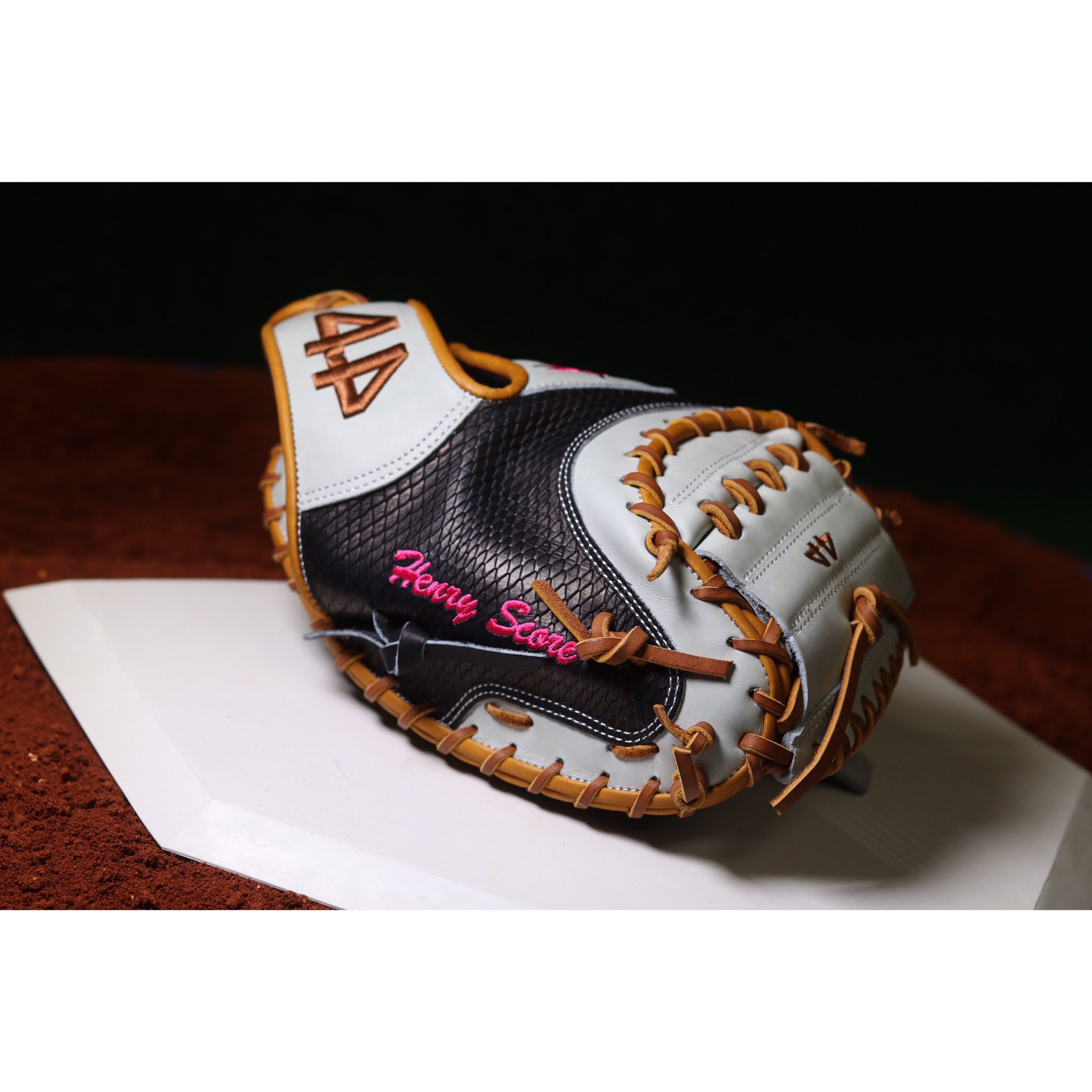 custom baseball catchers mitt
