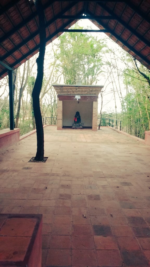 WeAreRangDe's tweet photo. #Suprabatham & Good Morning!
Day 2 of #RDConfluence is due to begin in a short while. Here are some pictures from the venue! https://t.co/varfFM0cLZ
