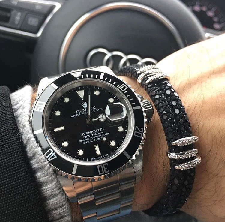 Daily Watch tweet media