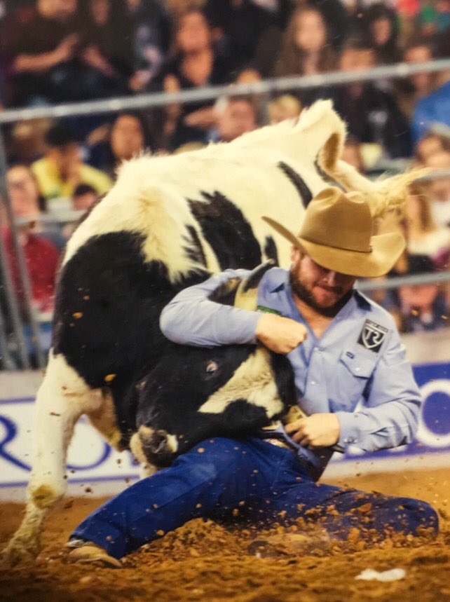 sfrey24's tweet photo. #RODEOHOUSTON #tresriossilver #superflexjointsupplement https://t.co/F2T6Jrvla6