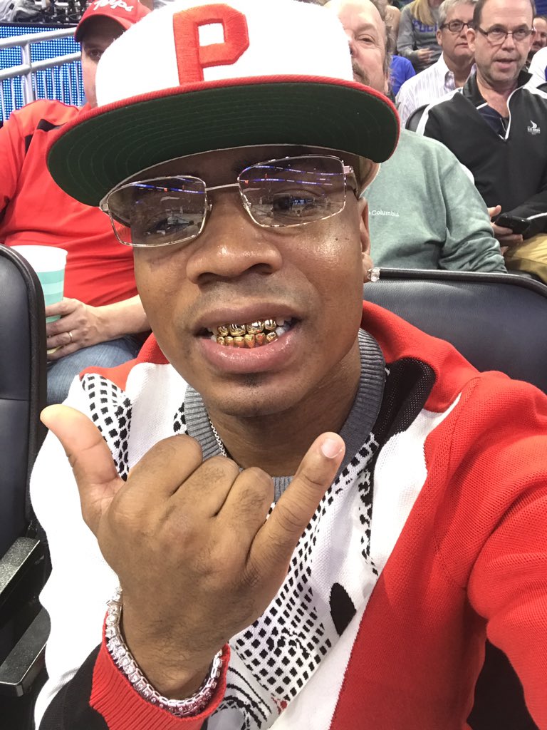 plies's tweet photo. Bihhhhhhhhhhhhhhhhhhh..... #239Shit #MarchMadness https://t.co/o0mb4IIlT2