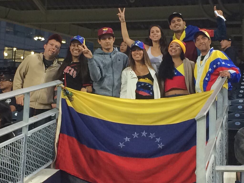 carolinant84's tweet photo. #WBC2017SD https://t.co/P2AqwfVS3p