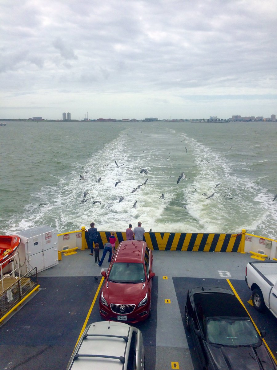 InquiringBunny's tweet photo. Got to go on the @GalvestonFerry as part of our #SPRINGBREAK road trip. #vacafun https://t.co/Bh7oULmbFG