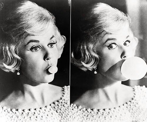 Millzie_13's tweet photo. Doris Day
#WillNeverGoOutOfStyle
#elegant #timeless #beautiful 
#loveher #thegoodoldays https://t.co/finNJq3Rmb