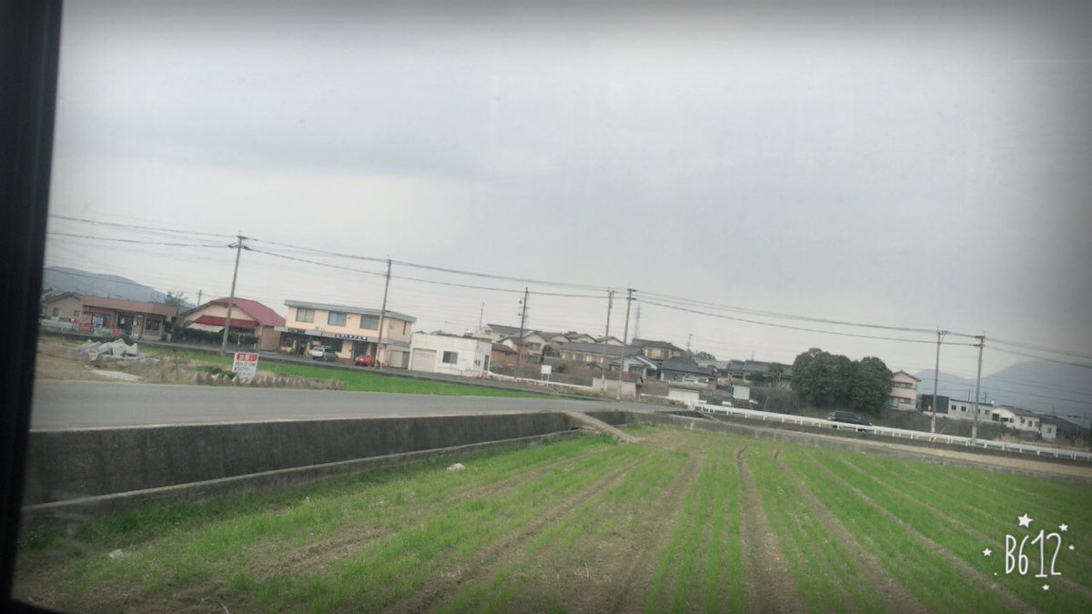 R___zro608's tweet photo. 現場弓削田なう！！
棟上げなうりんこ！ https://t.co/wNpjwcGLmE
