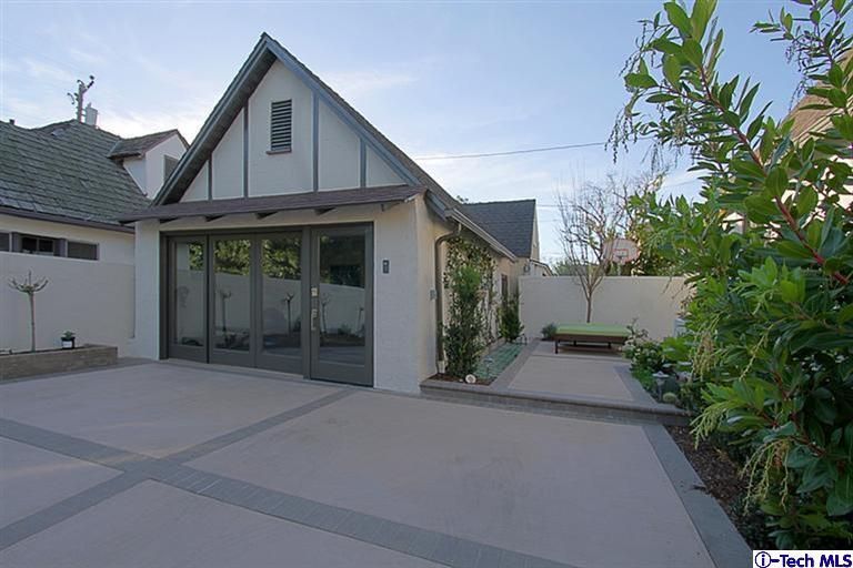 RelolaWorld's tweet image. 12 Ways to Make a Fantastic First Impression on Buyers #realtor #realestate #relola relo.la/2mycJt4