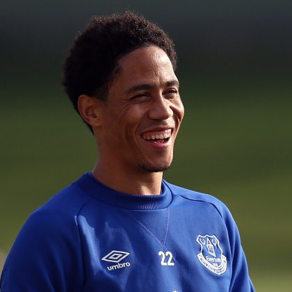 Happy 35th birthday to former Everton player Steven Pienaar! 