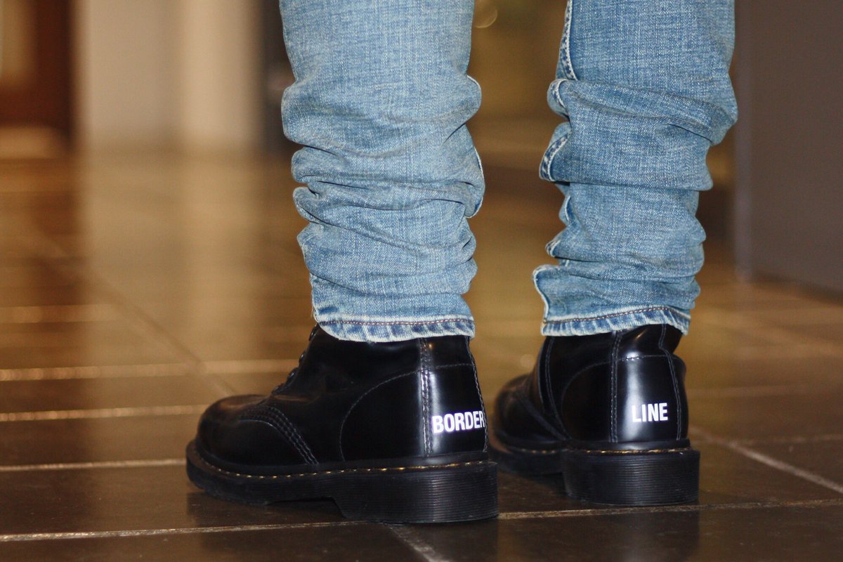 vetements dr martens sale