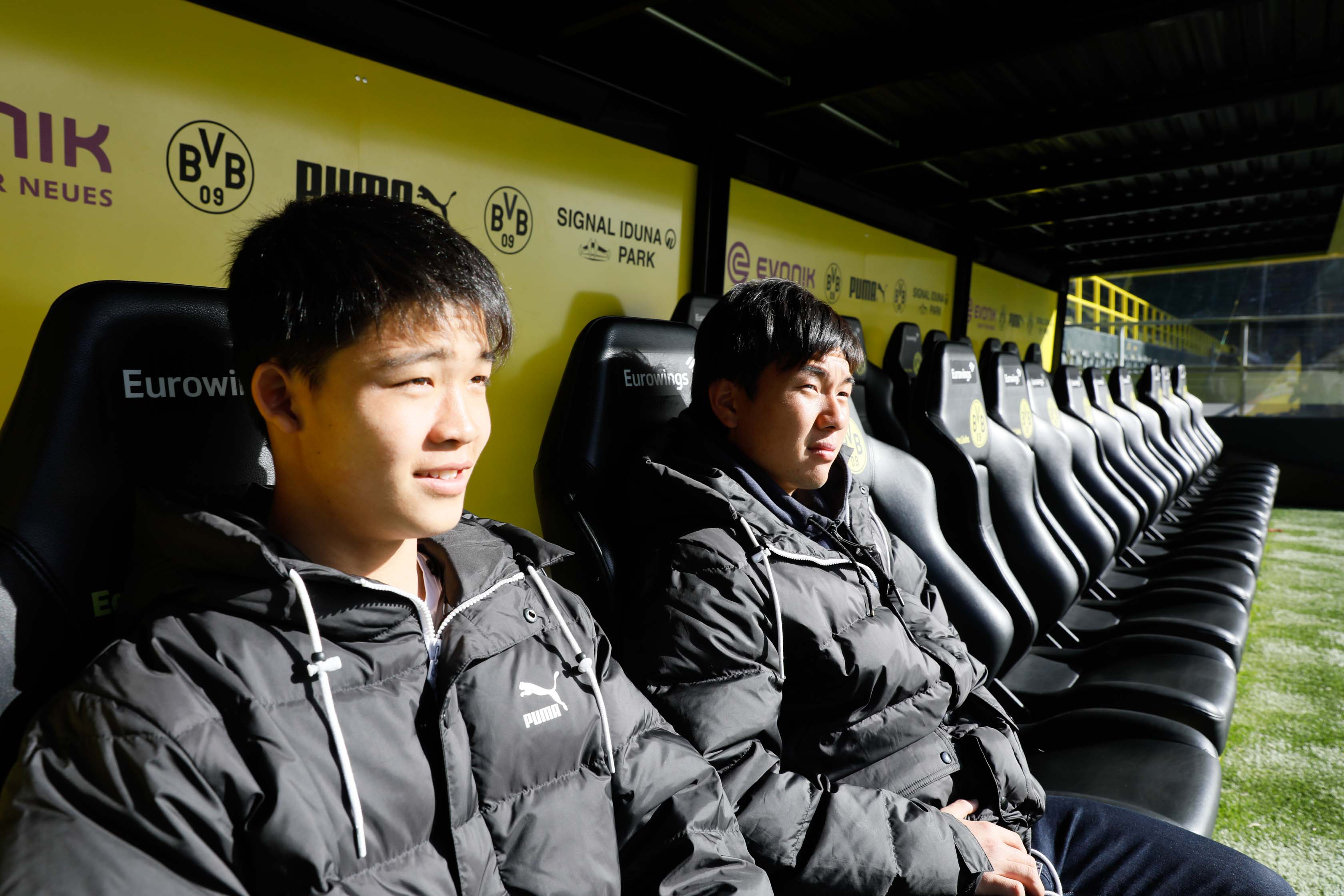 تويتر プーマ フットボール على تويتر 高校生no 1プレーヤーは誰だ King Of 1v1 High School Tournament 優勝者の中村翔也選手と岩川嘉雅さんがスペシャルコースのドルトムントスタジアムツアーに T Co 1ucbw2xkrf Kingof1v1 高校サッカー T