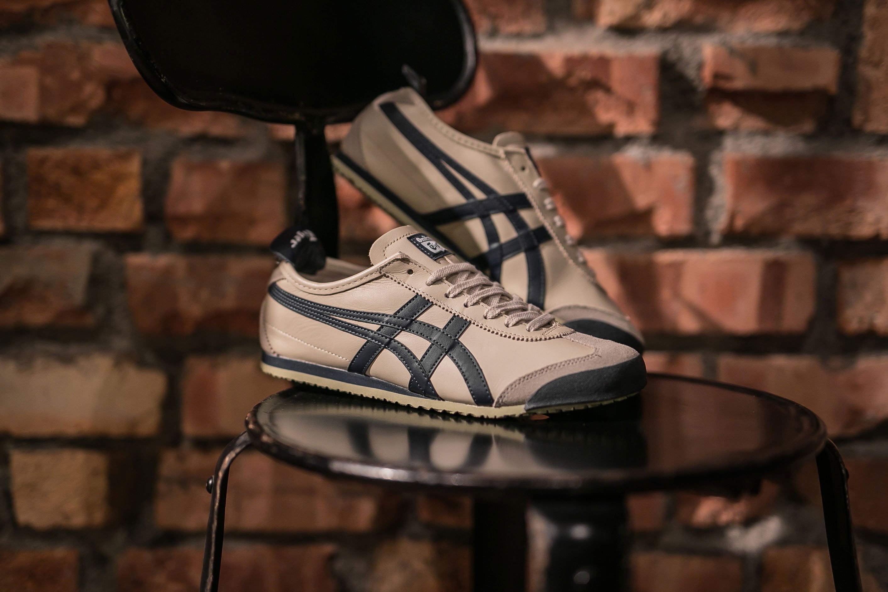 CROSSOVER X Grab A Classic Today. OnitsukaTiger Mexico 66 Birch Indian Ink. Available in CROSSOVER Flagship City Square and Tebrau City. https t t7ImEtQDbj X