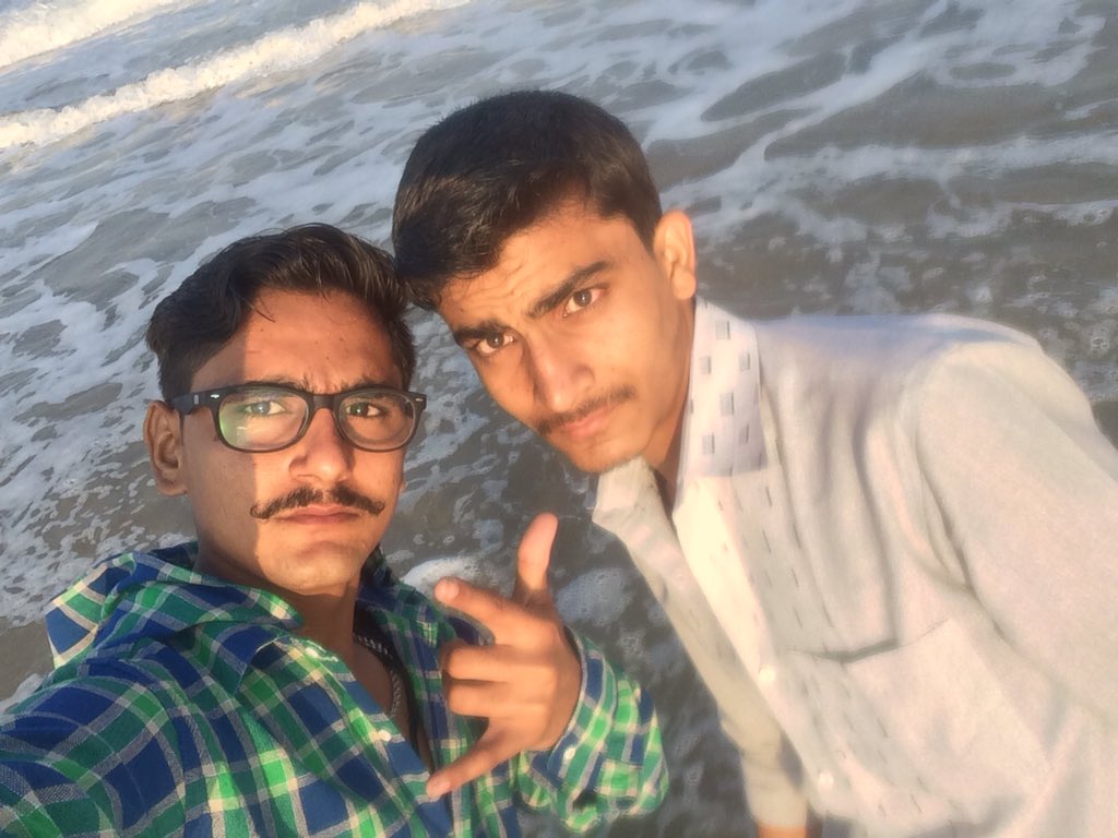 DevChou31163535's tweet photo. In #Goa_Beach https://t.co/SvBtdeSA65