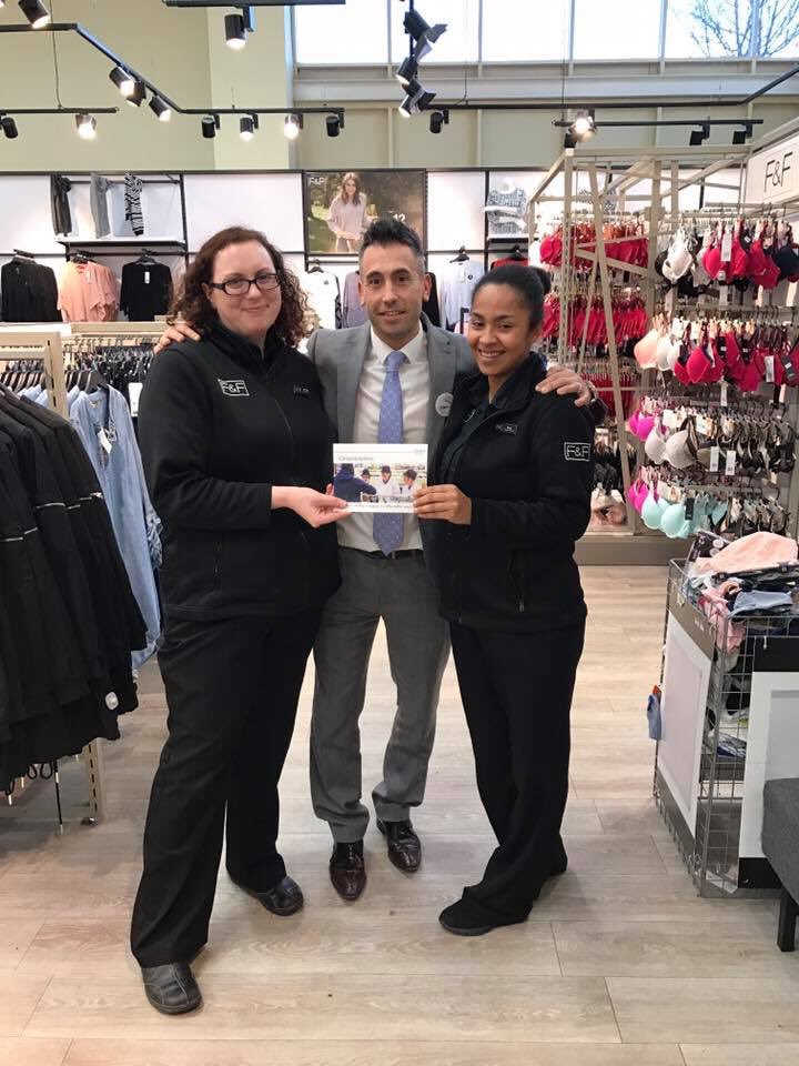 Fantastic service huddles today with the GM F&amp;F Team @TheRealPeel2168 well done Rich and dave T. and all F&amp;F <a href="/grahambarr83/">Graham Barr</a> <a href="/ronsmith1974/">Ron Smith</a> 👍🏽