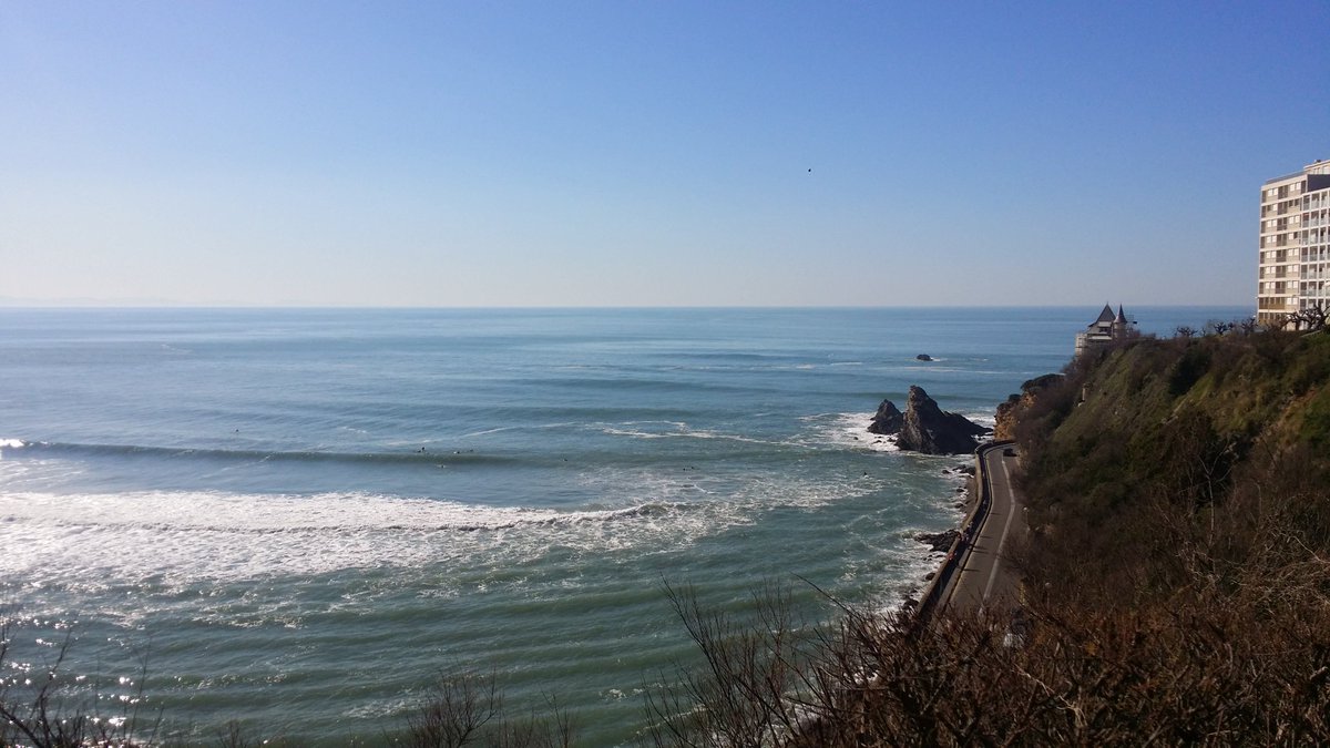 sabcorrieri's tweet image. Bonjour! Souhaitons que la journée soit aussi belle qu'hier ! #biarritz #cotedesbasque